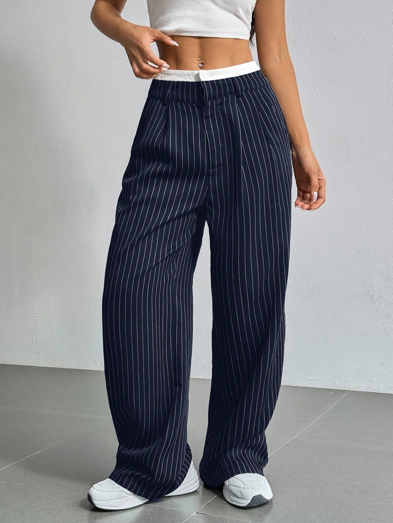 Pantalon costume femme large plissé bande couleur