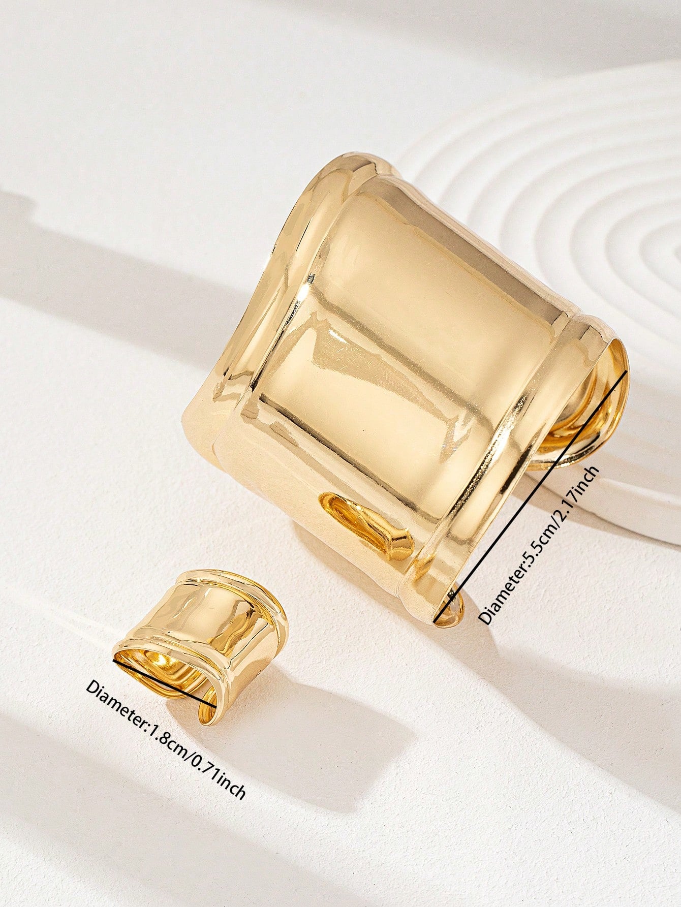 Set bracelet et anneau doré pour femmes