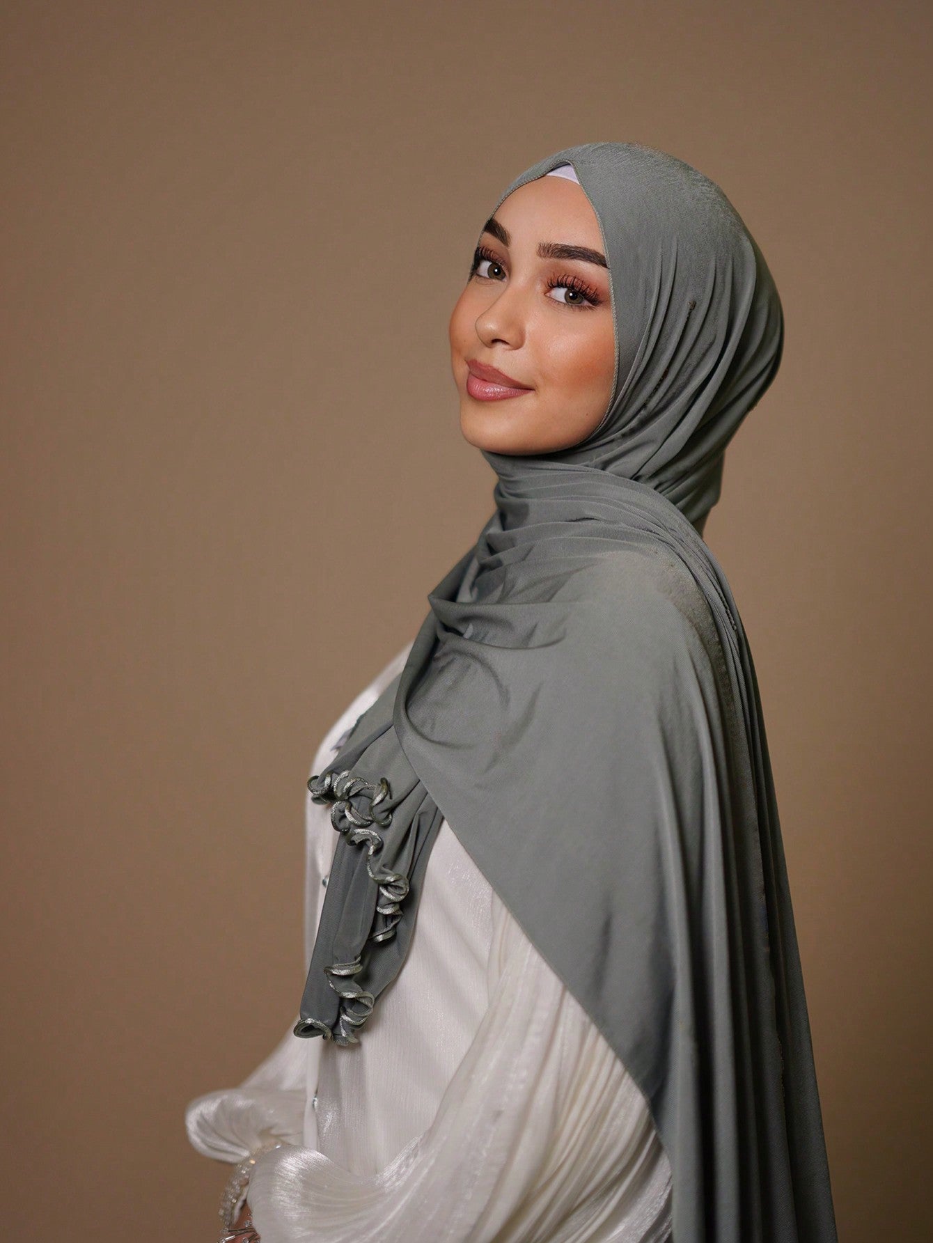 Hijab en viscose doux avec bordure ondulée - Foulard voile quotidien
