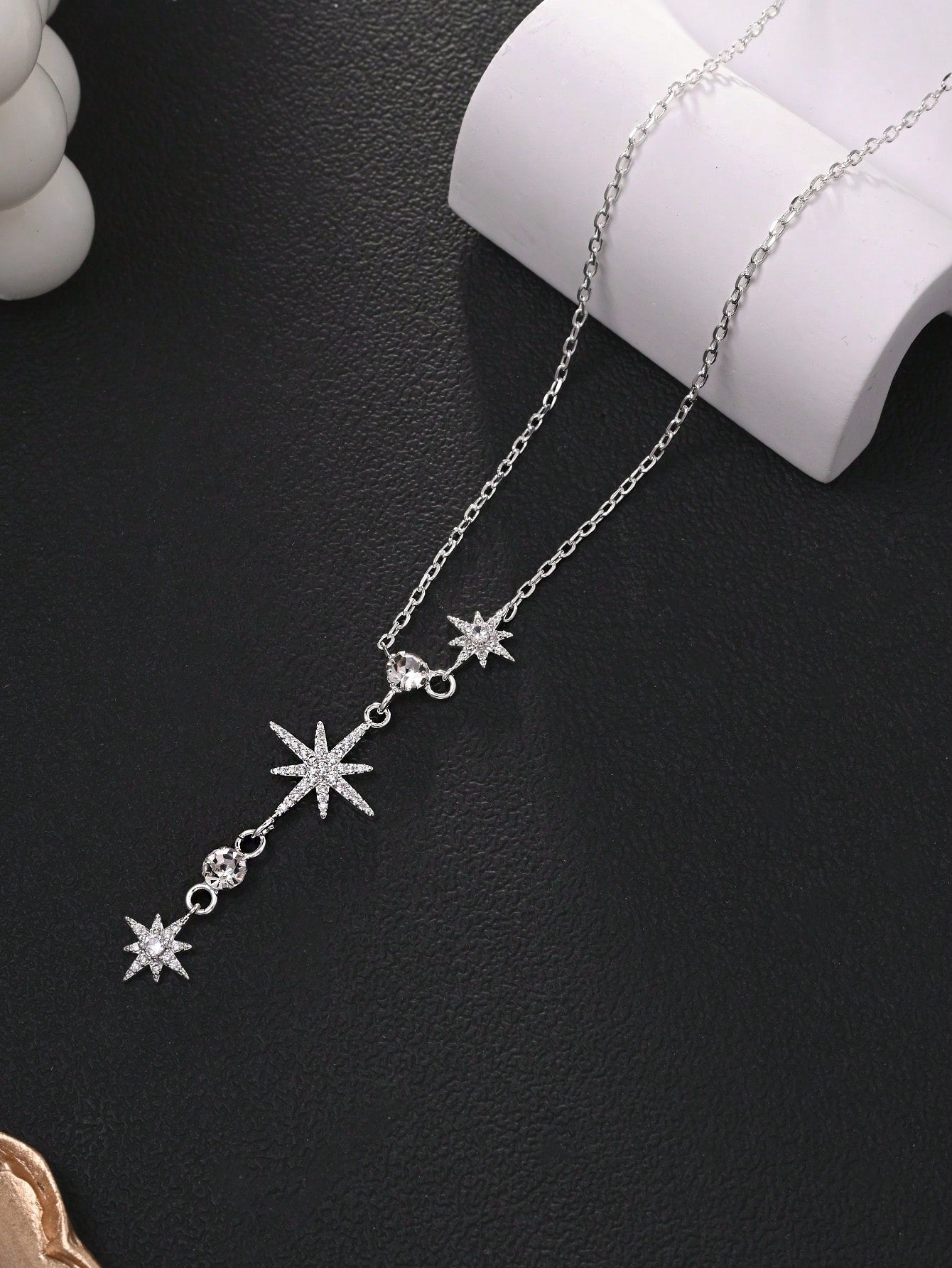 Collier ras-de-cou étoile zirconia pour femme