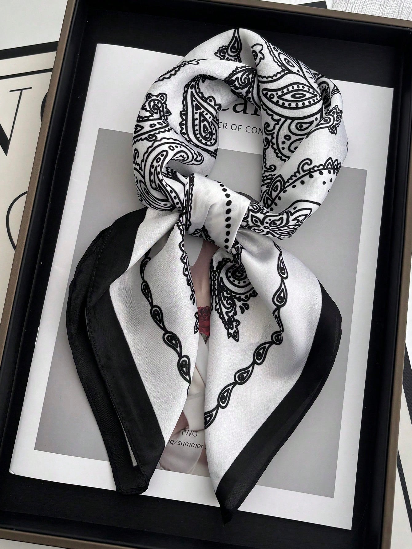Foulard carré satin 70x70cm imprimé bandana pour femmes