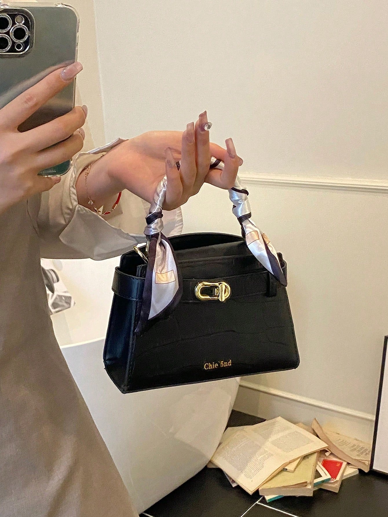 Sac à main femme motif crocodile, sangle ajustable, fermeture magnétique