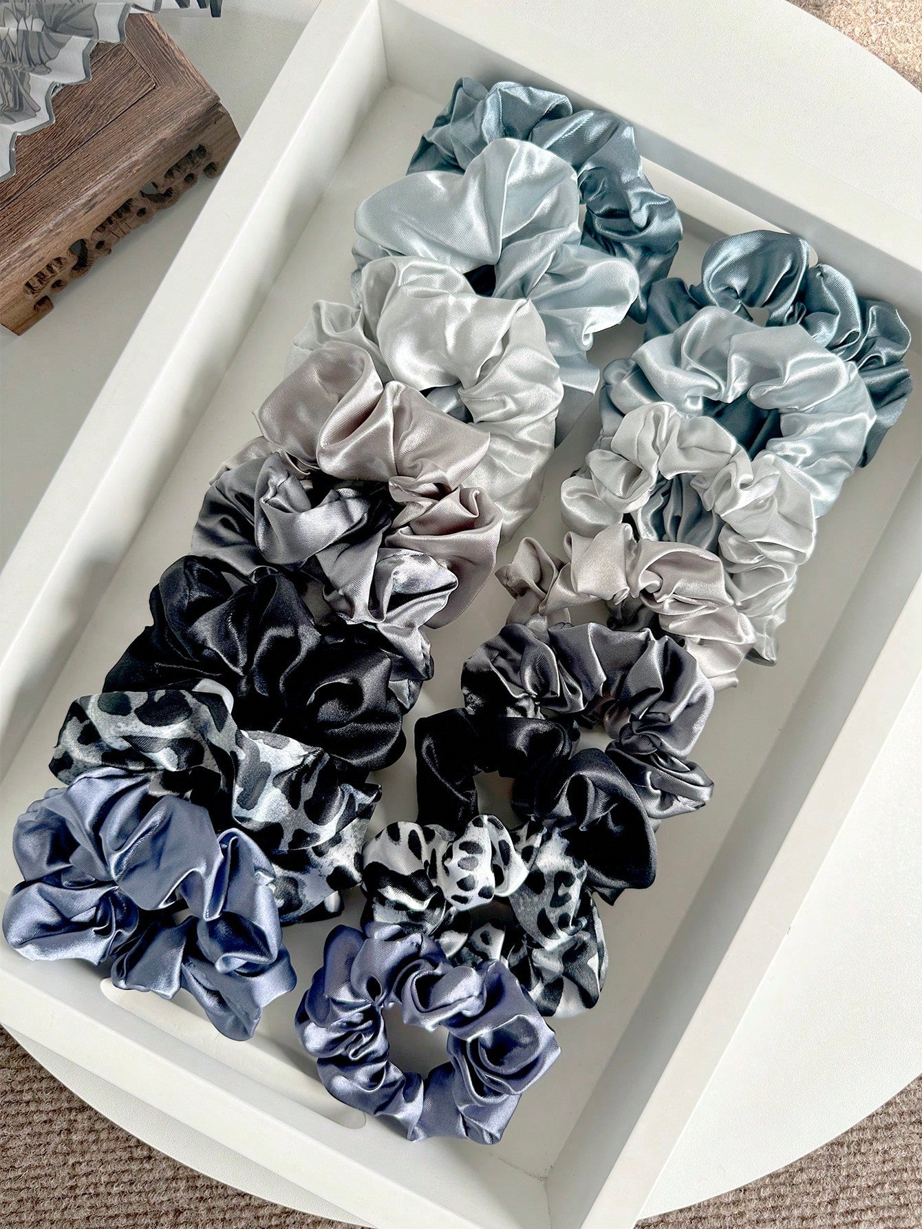 16 Élastiques à Cheveux Satin - Unis et Léopard