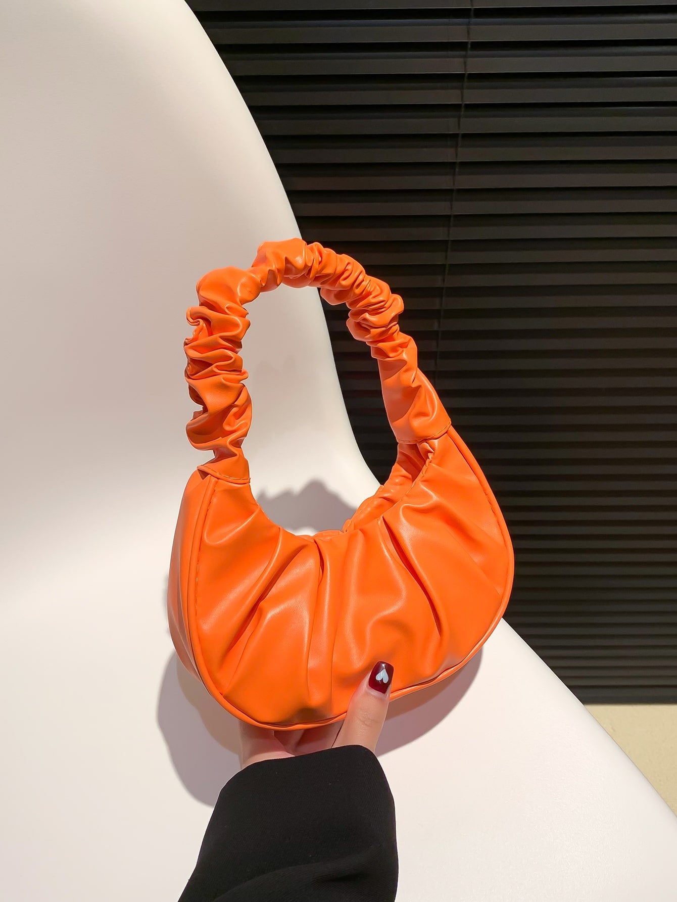 Sac à main plissé nuage femme