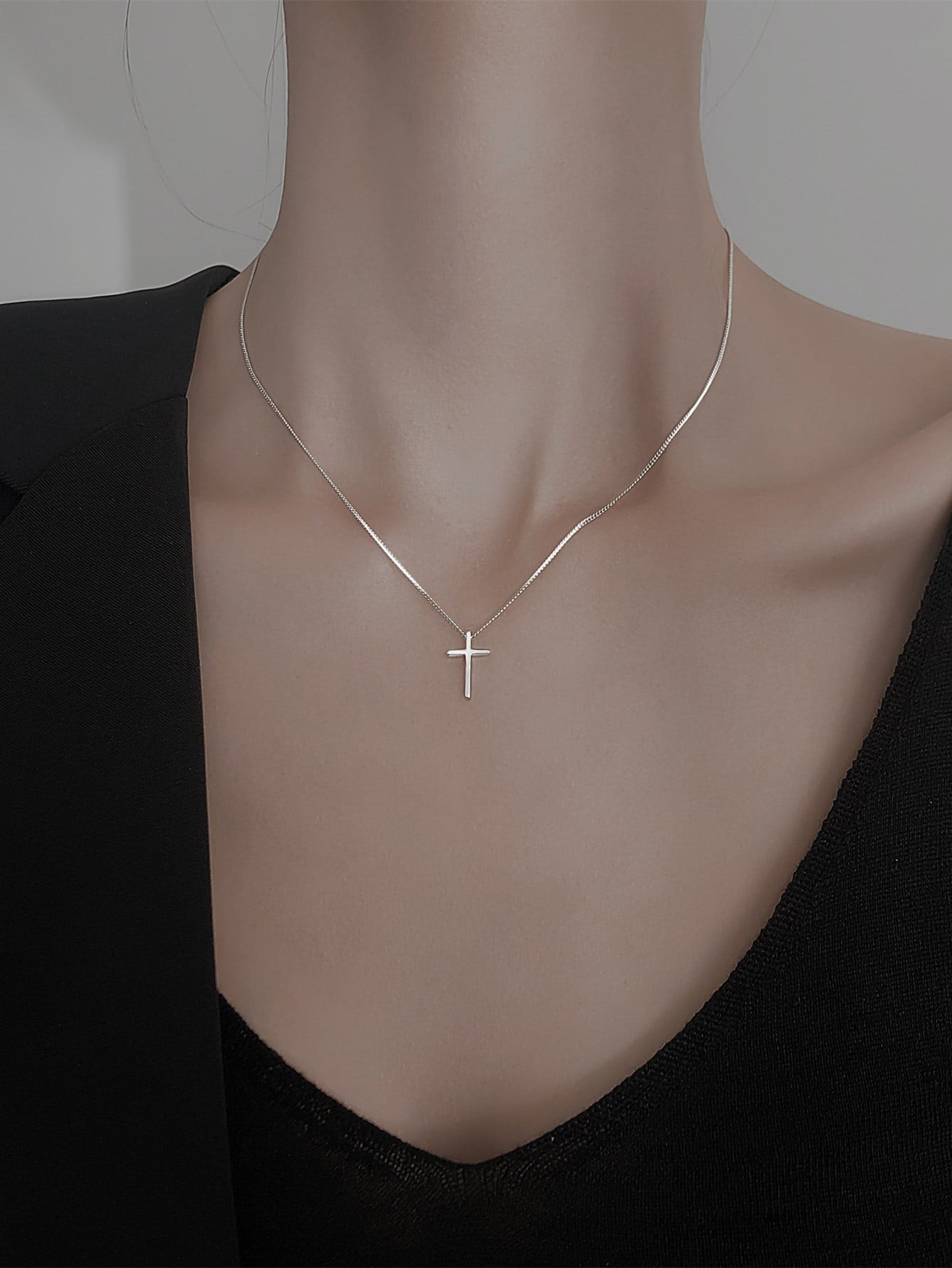 Collier croix cristal or