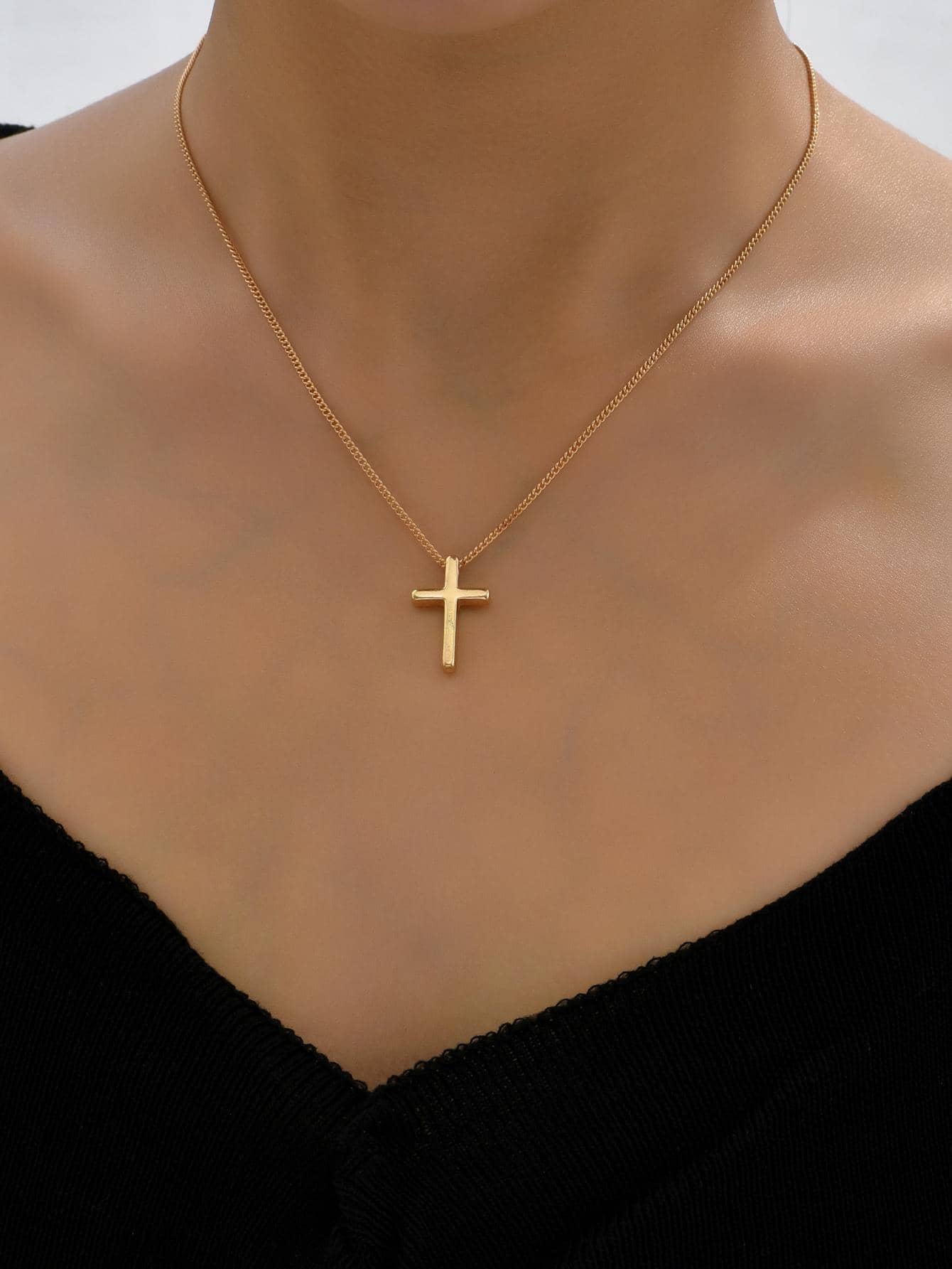 Collier croix breloque