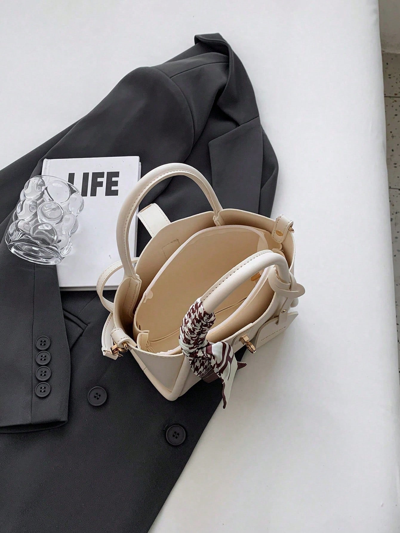 Sac fourre-tout PU avec foulard en soie - Sac à main pour femmes