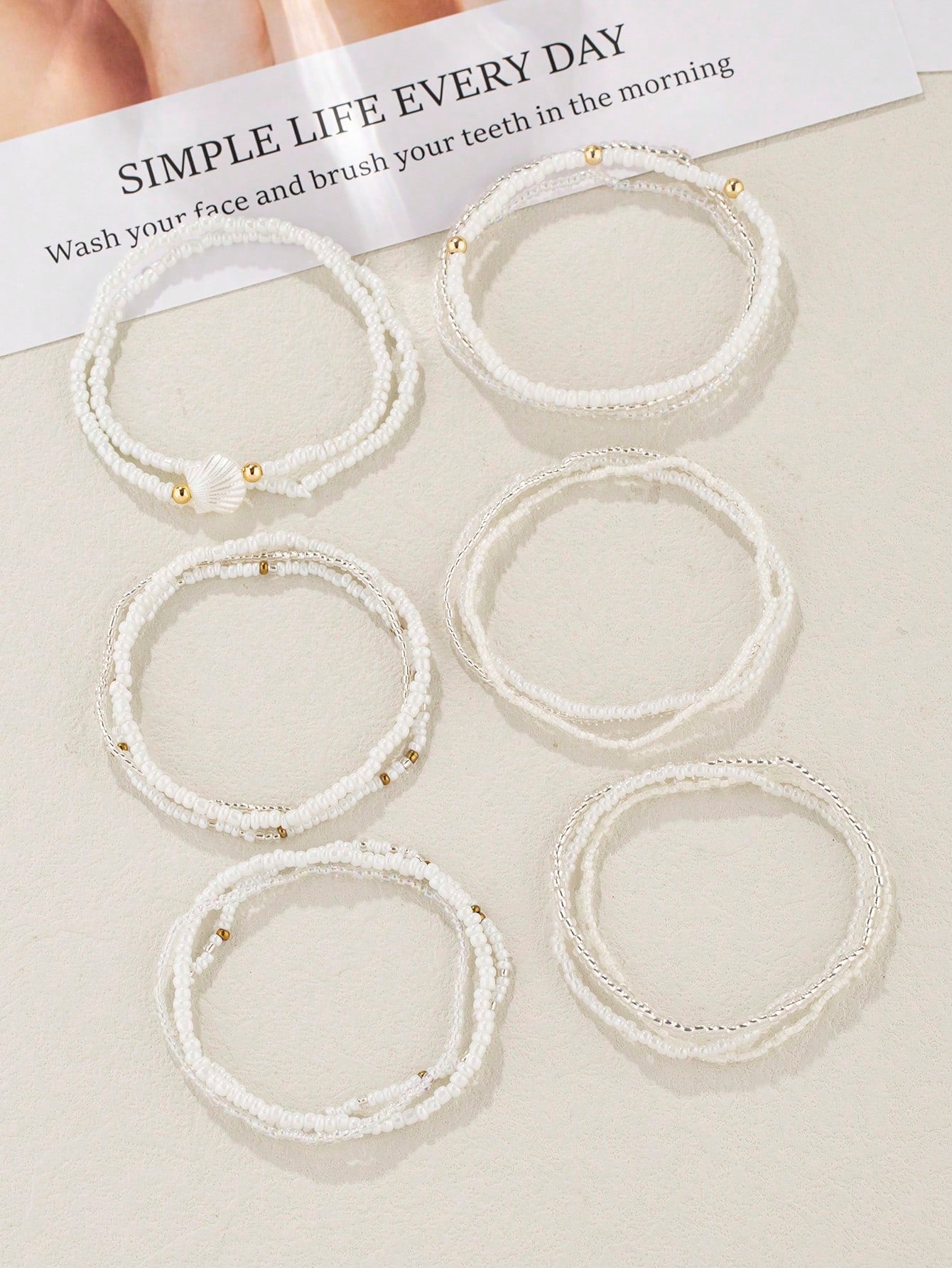 Bracelet empilable perles de verre blanc pour femme