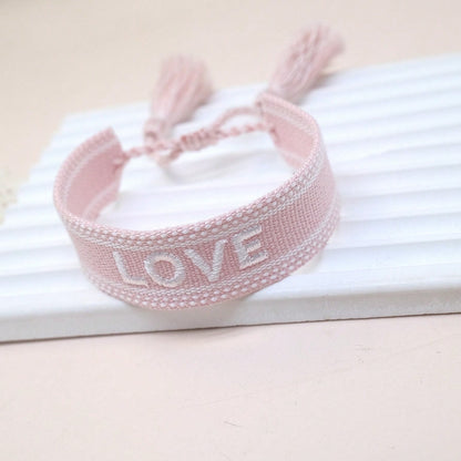 Bracelet tressé franges lettre d'amour brodée