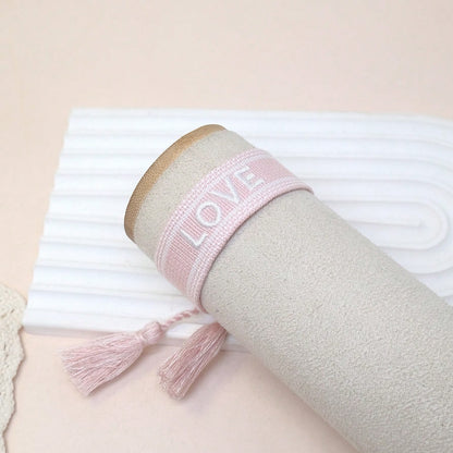 Bracelet tressé franges lettre d'amour brodée