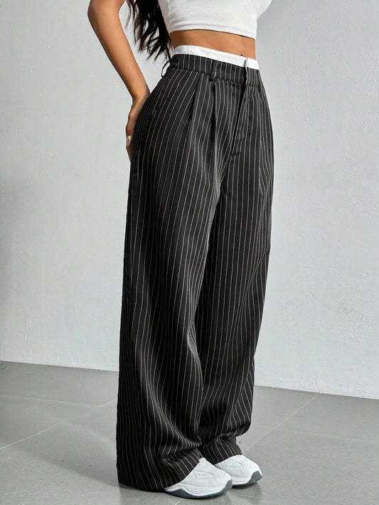 Pantalon costume femme taille haute rayures larges