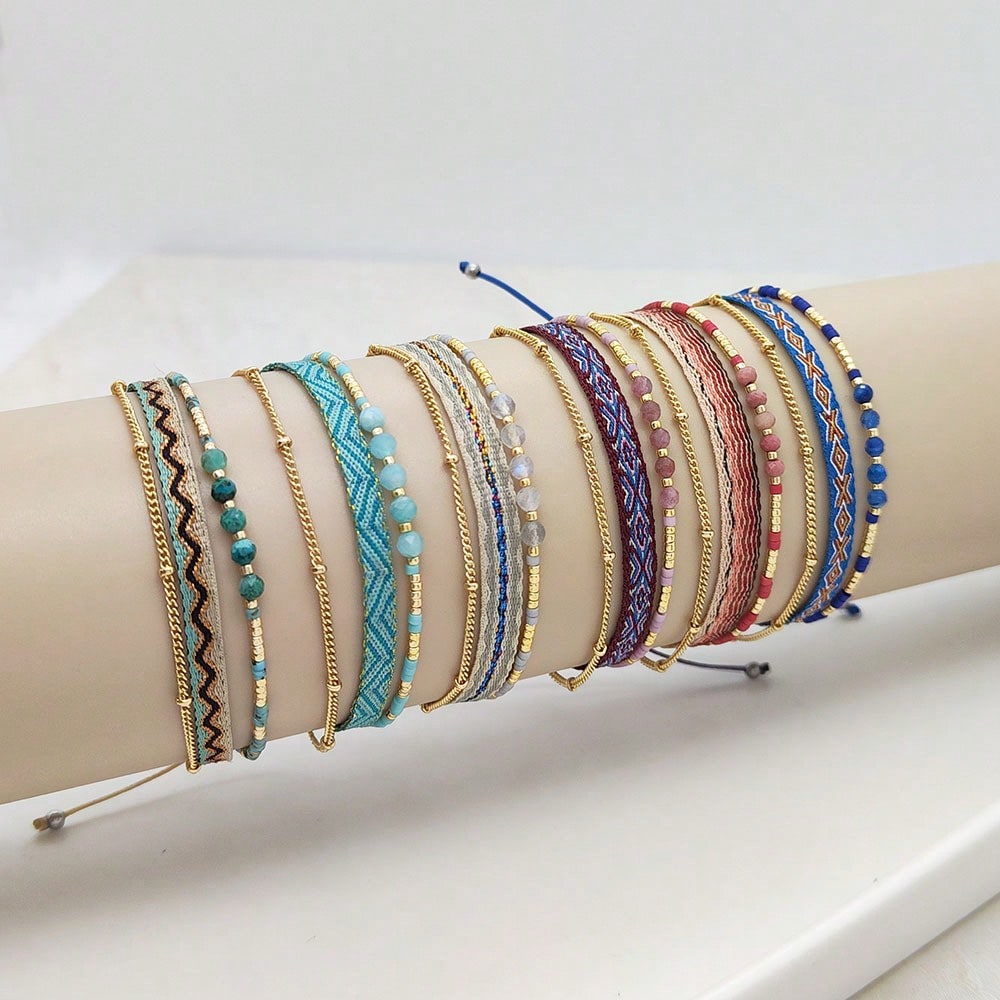Bracelet tissé multicolore avec perles pour femme