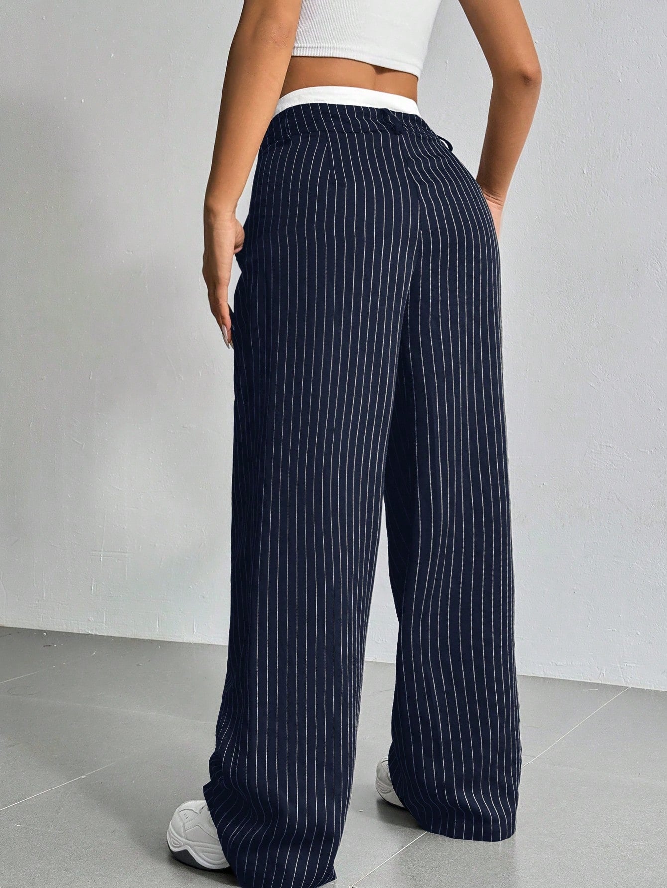 Pantalon costume femme large plissé bande couleur