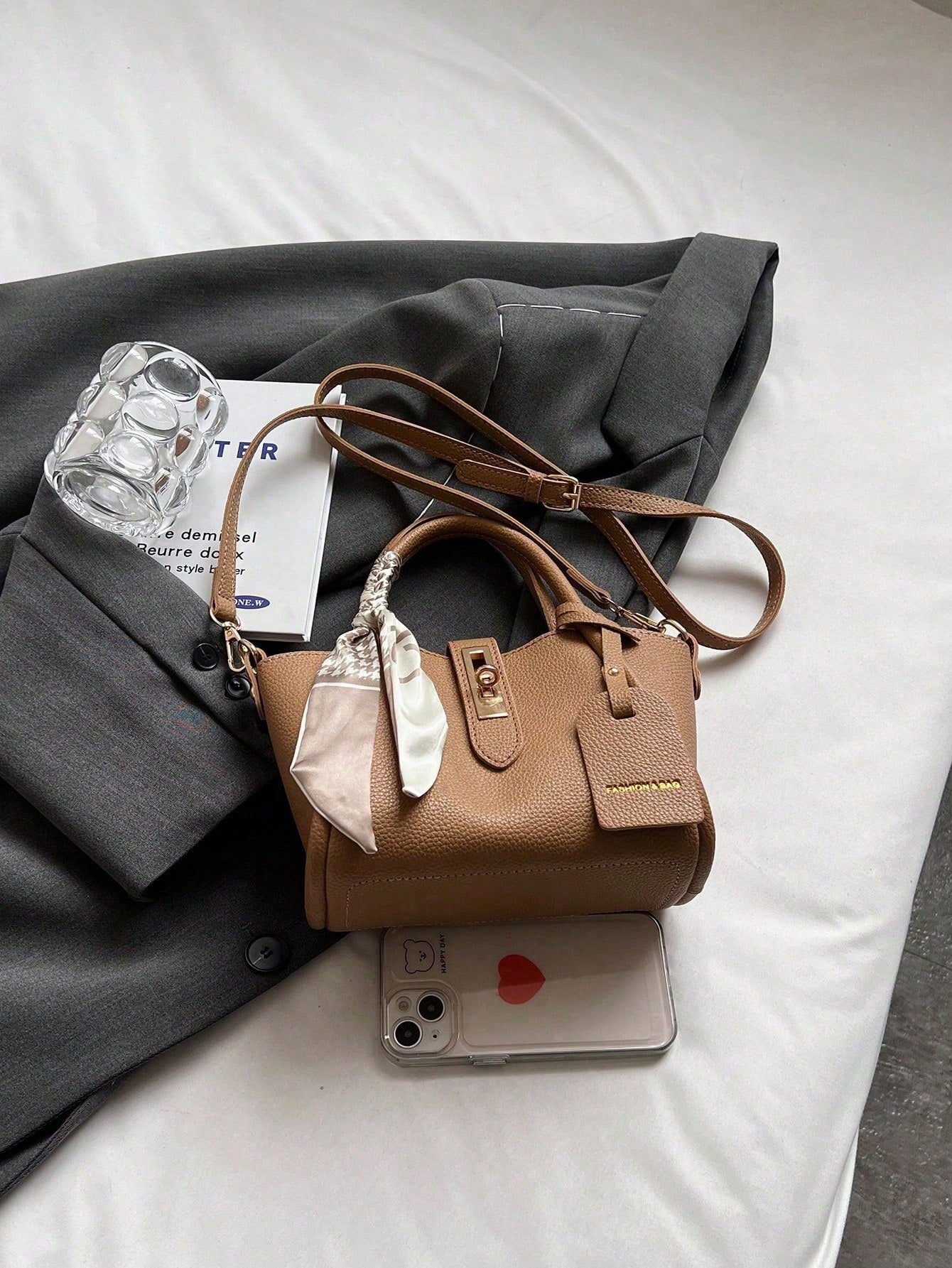 Sac bandoulière en PU avec boucle et écharpe