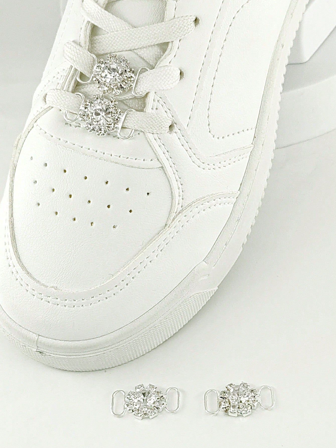 2 Décorations de chaussures en alliage avec strass et perles