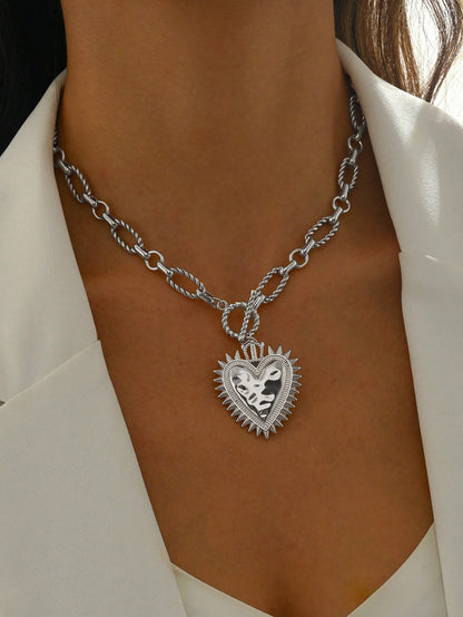 Collier cœur martelé argent, chaîne torsadée, pour femme