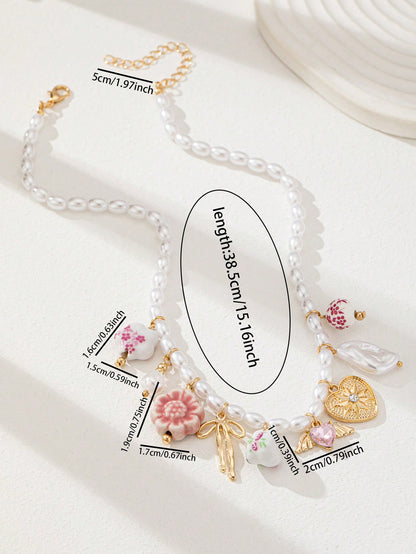 Tasse à thé en céramique fleurie avec collier pendentif cœur