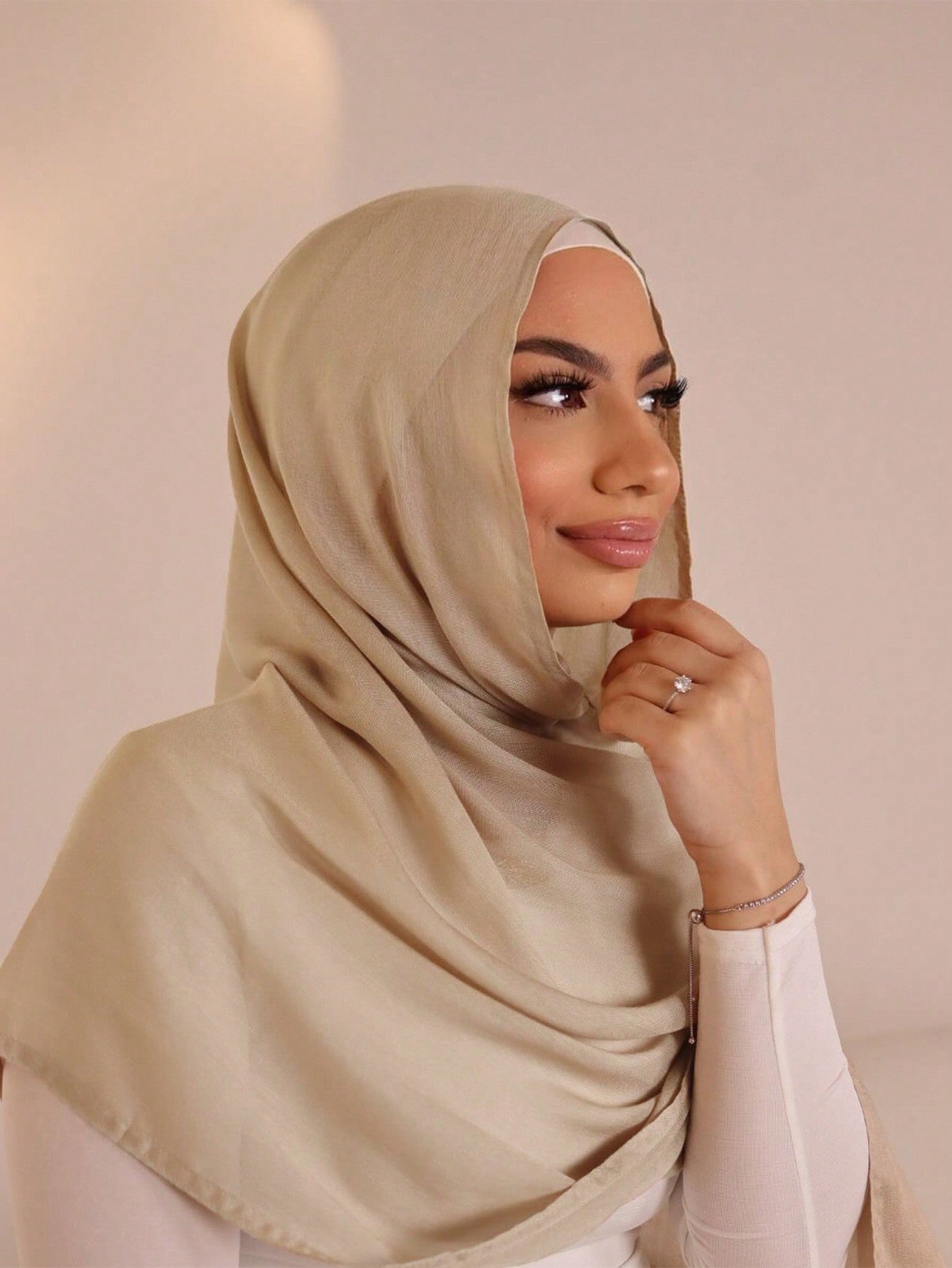 Foulard viscose uni pour femme, ourlet doux et protection solaire
