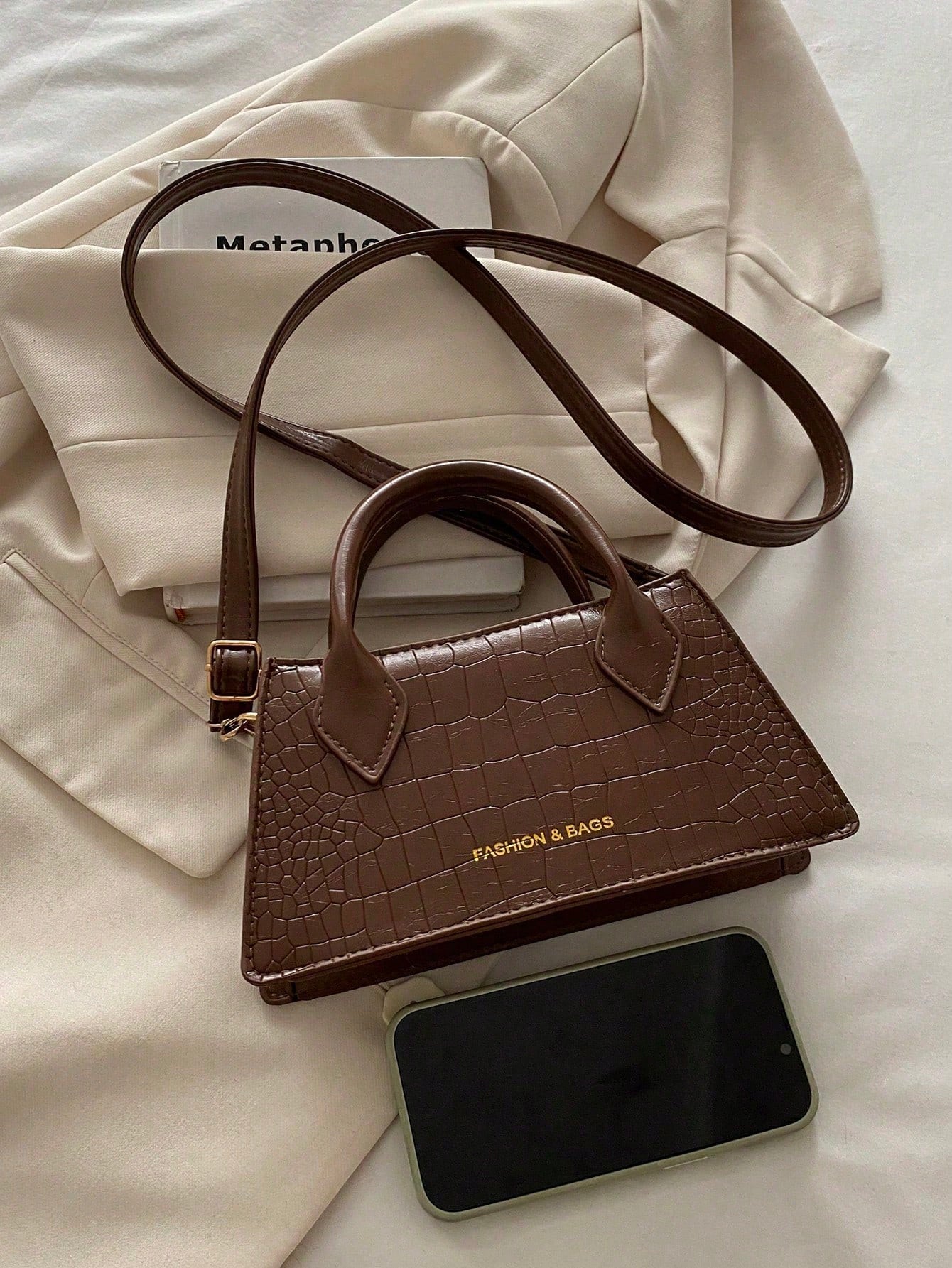 Sac bandoulière carré minimaliste pour femme