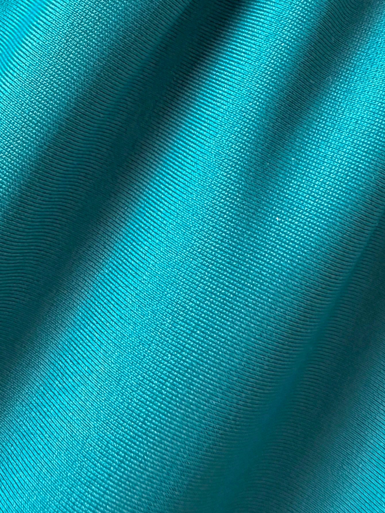Bikini bandeau unicolore avec décoration métallique