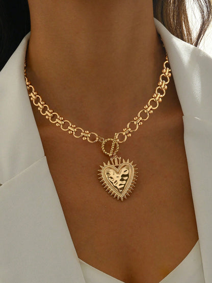 Collier pendentif cœur en métal doré, minimaliste et chic