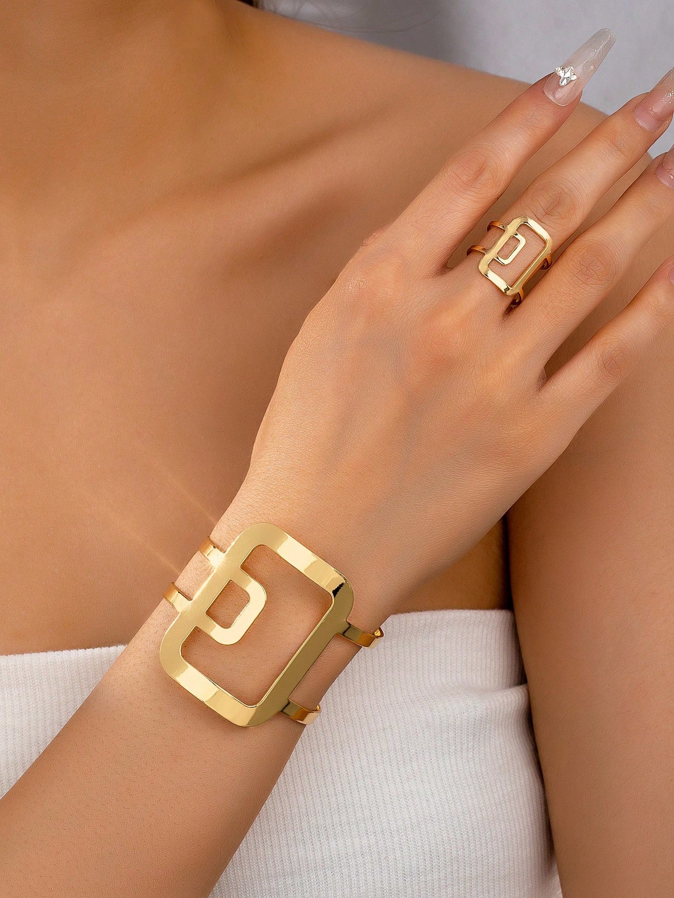 Set bracelet manchette et bague géométrique pour femmes