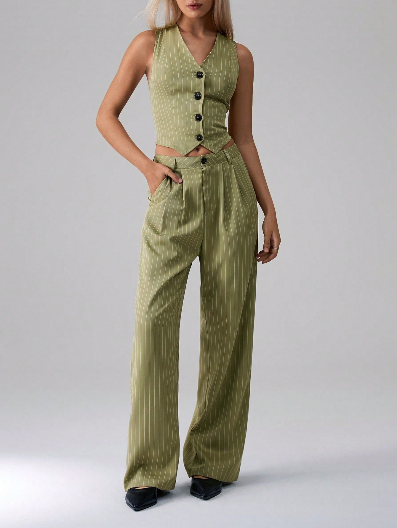 Ensemble costume gilet pantalon rayé ajusté