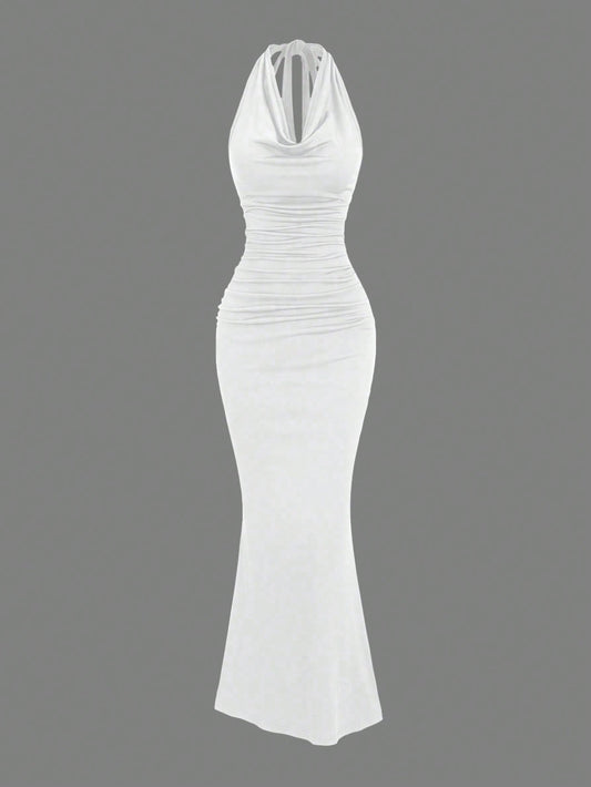 Robe sirène noire col drapé pour soirée