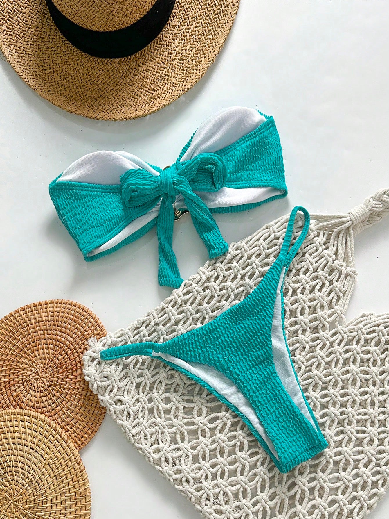 Bikini sans bretelles jacquard avec déco métallique