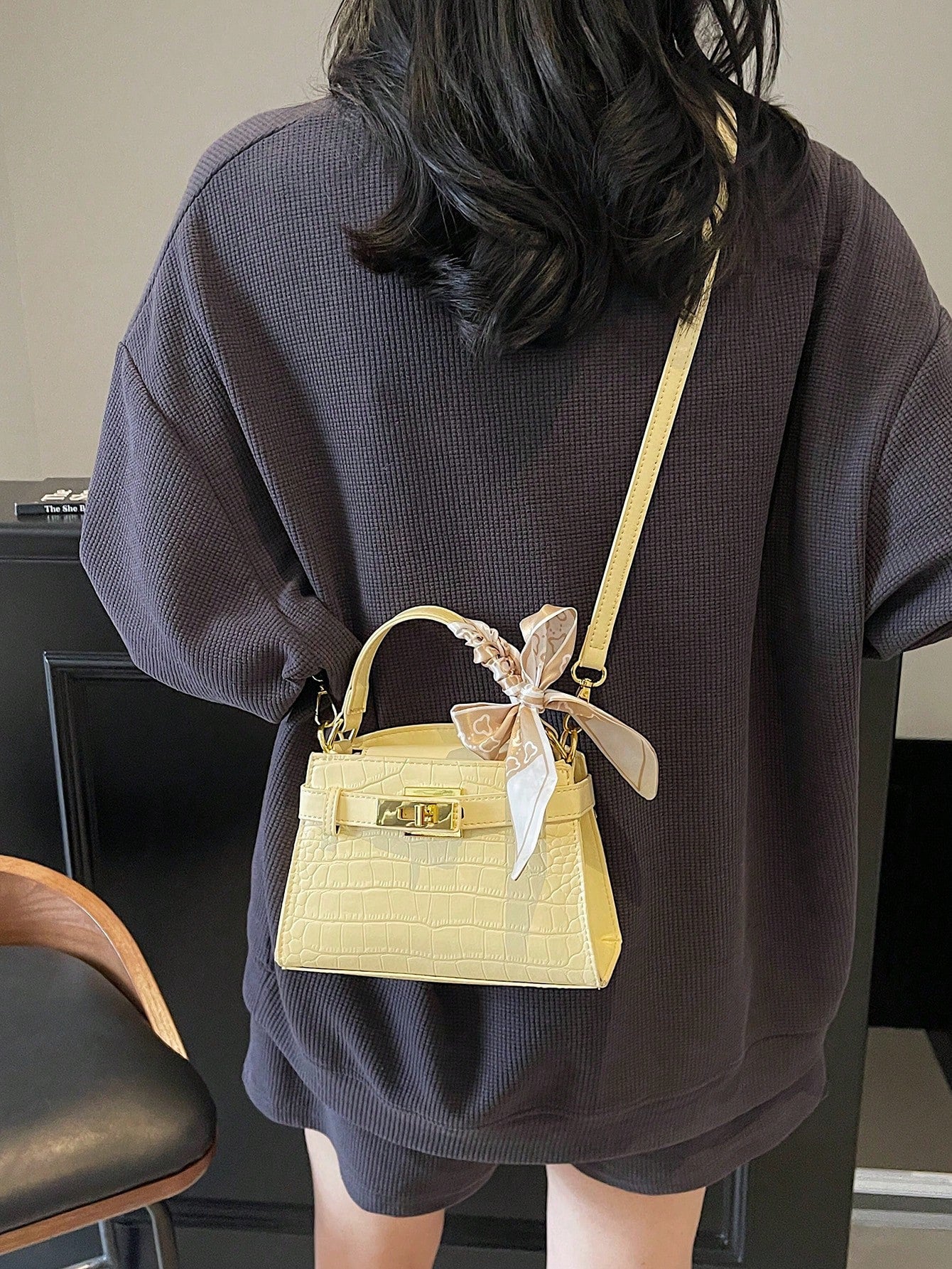 Sac à main mini femme motif crocodile avec bandoulière