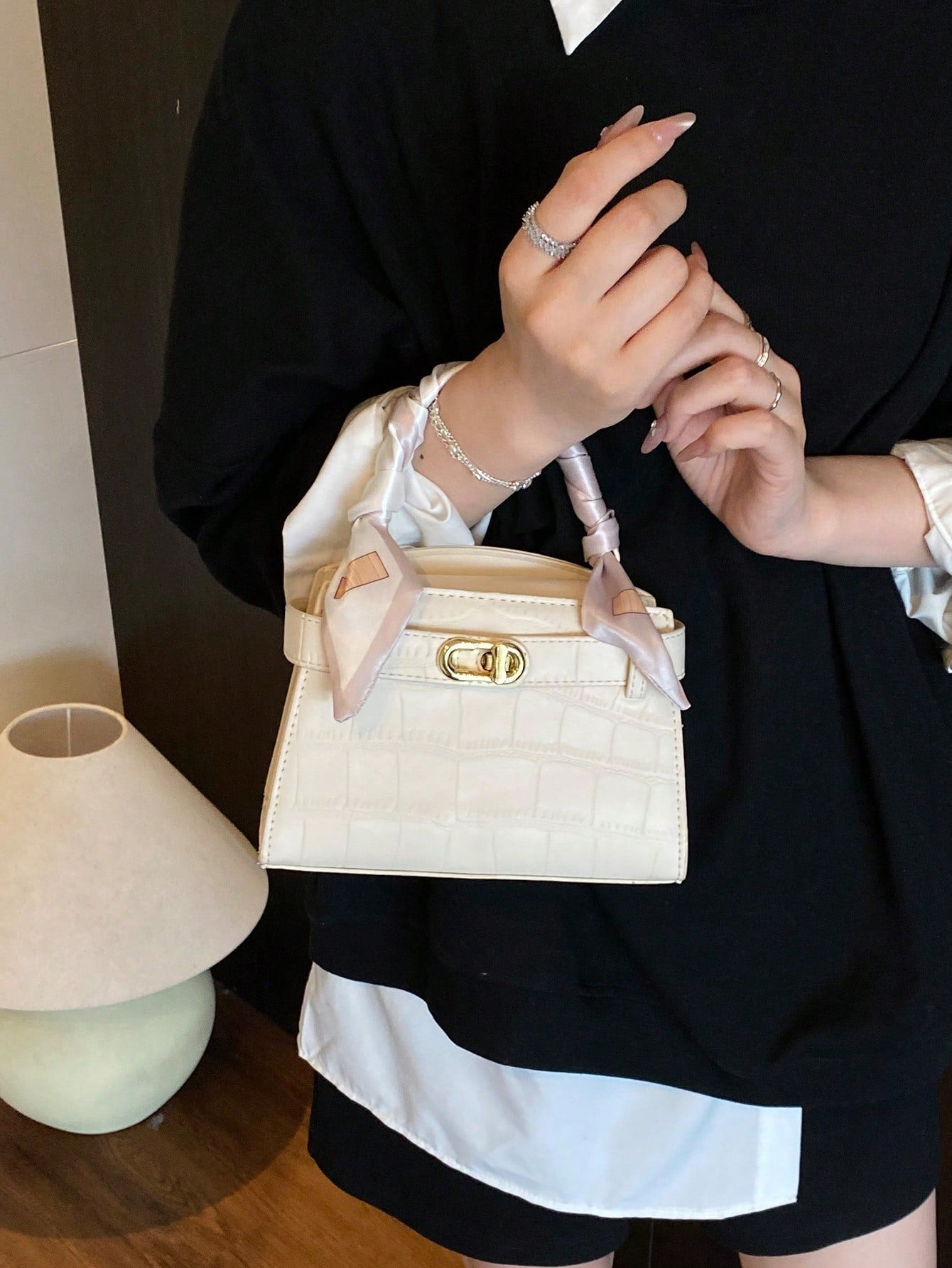 Sac à main femme en PU motif crocodile avec sangle réglable et fermeture magnétique