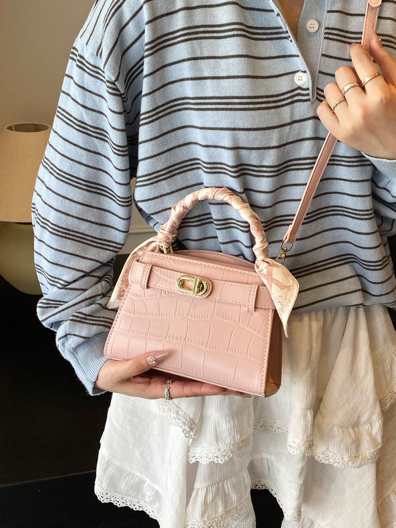 Sac à main femme PU motif crocodile, sangle ajustable, fermeture magnétique