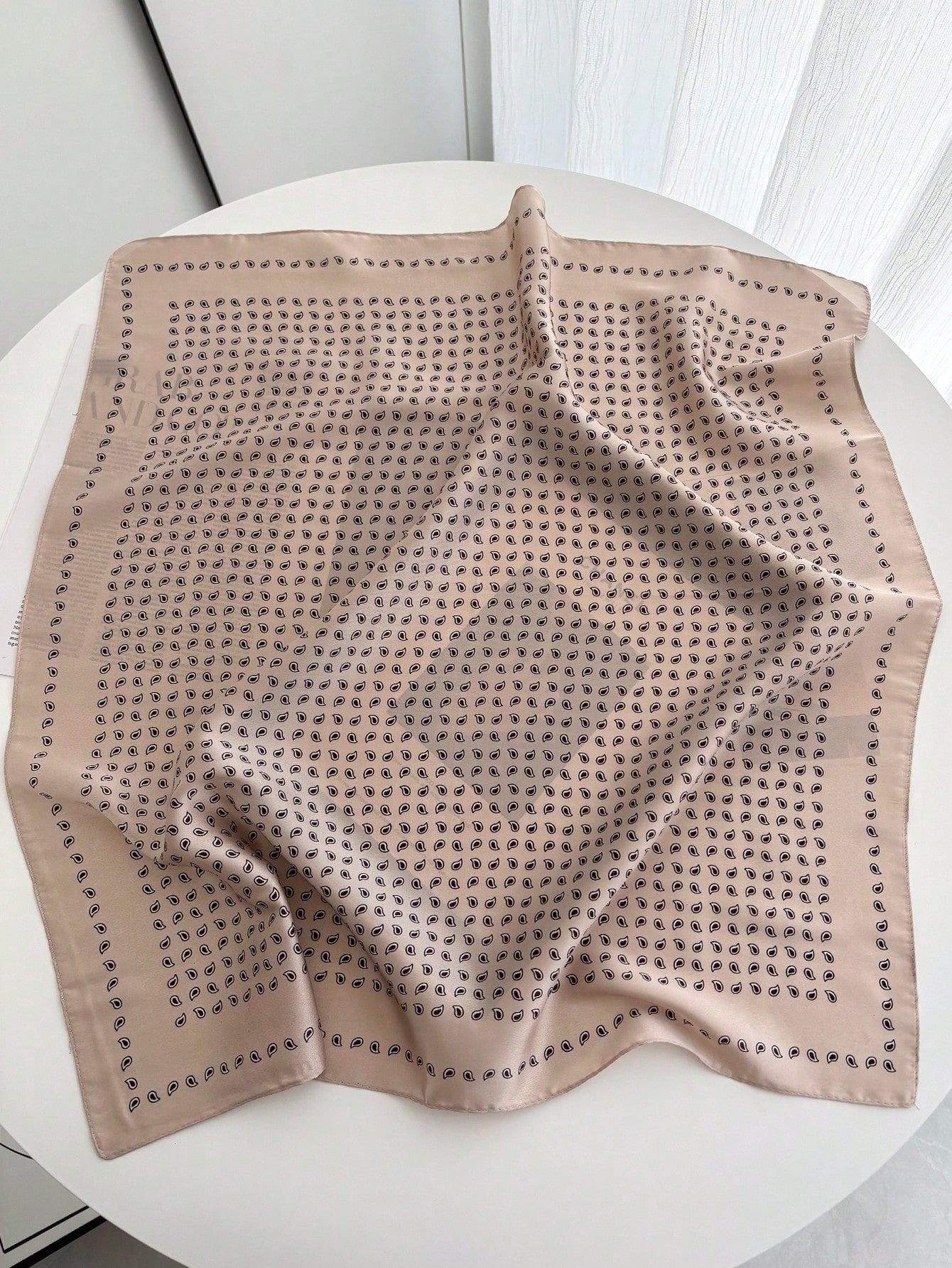 Foulard carré satin 70x70cm pour femmes - imprimé bandana écharpe