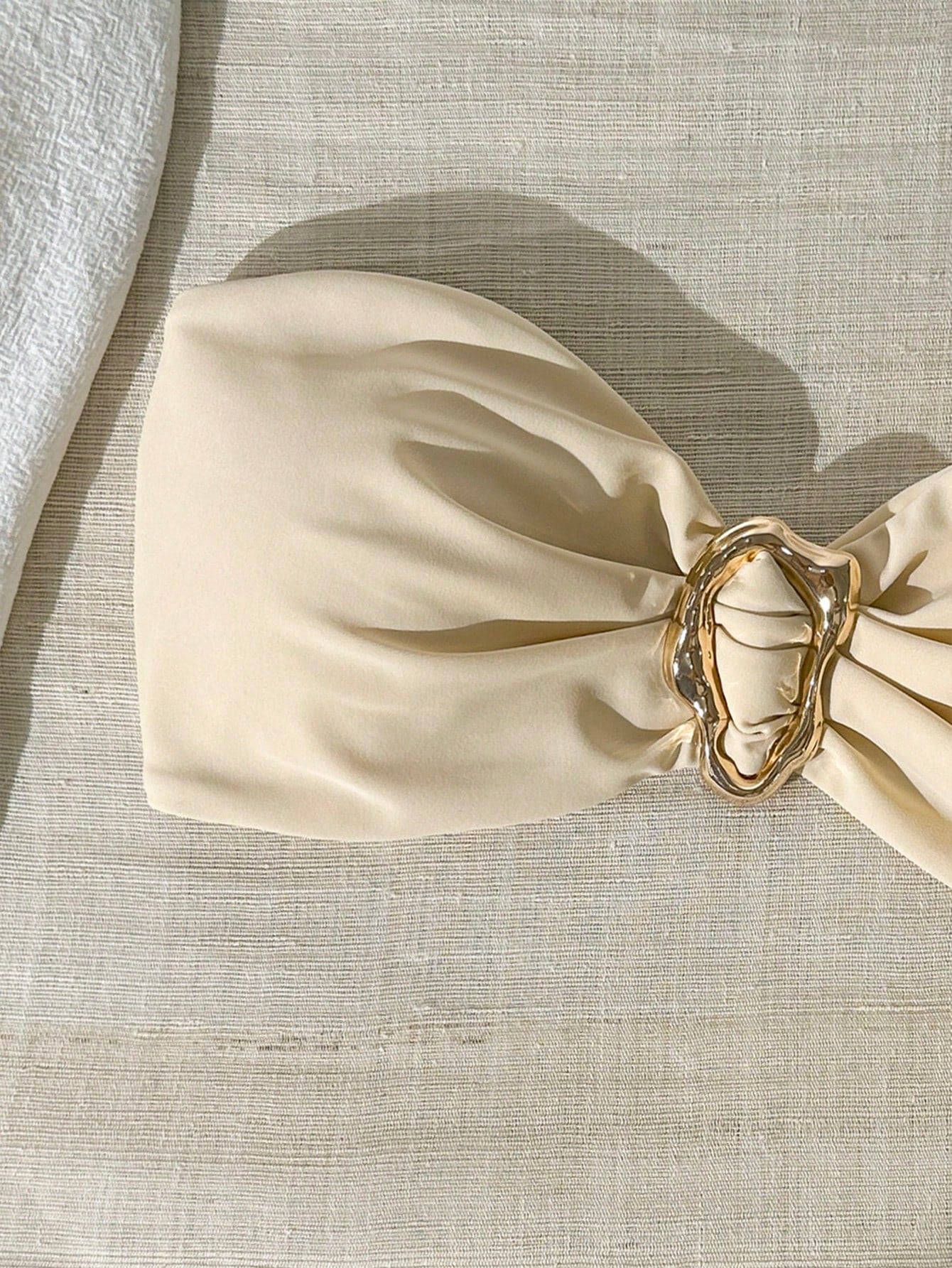 Top de bikini bandeau femme, couleur unie, décoration métallique