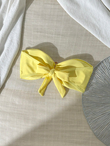 Top de bikini sans bretelles avec décoration métallique