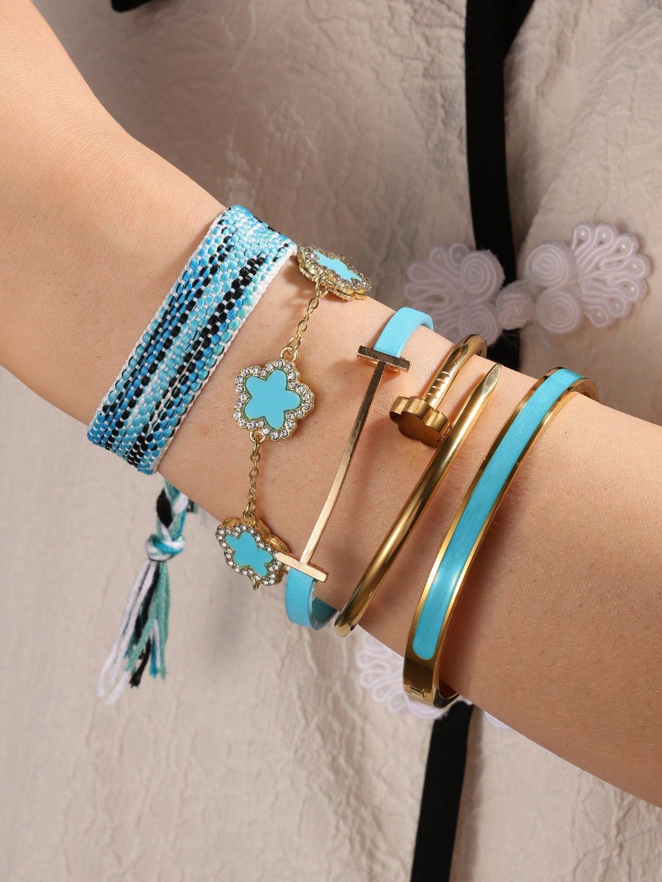 Bracelet et sangle poignet acier inoxydable pour femme