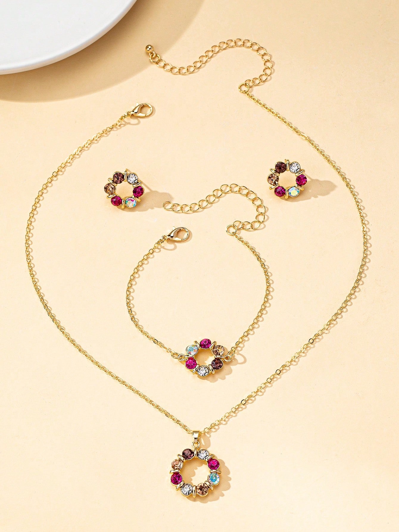 Ensemble 4 bijoux diamants colorés femme