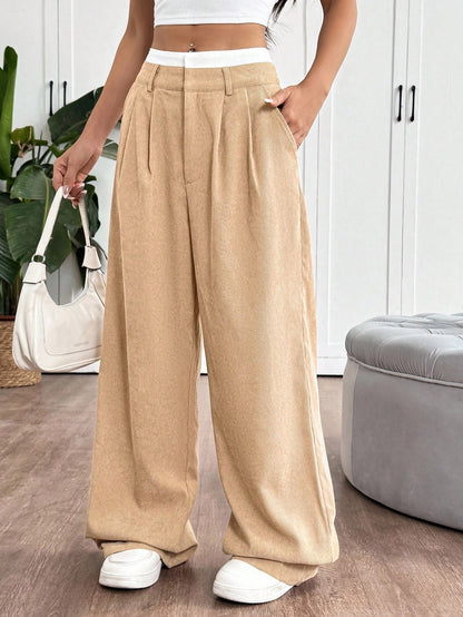 Pantalon ample en velours côtelé avec ceinture