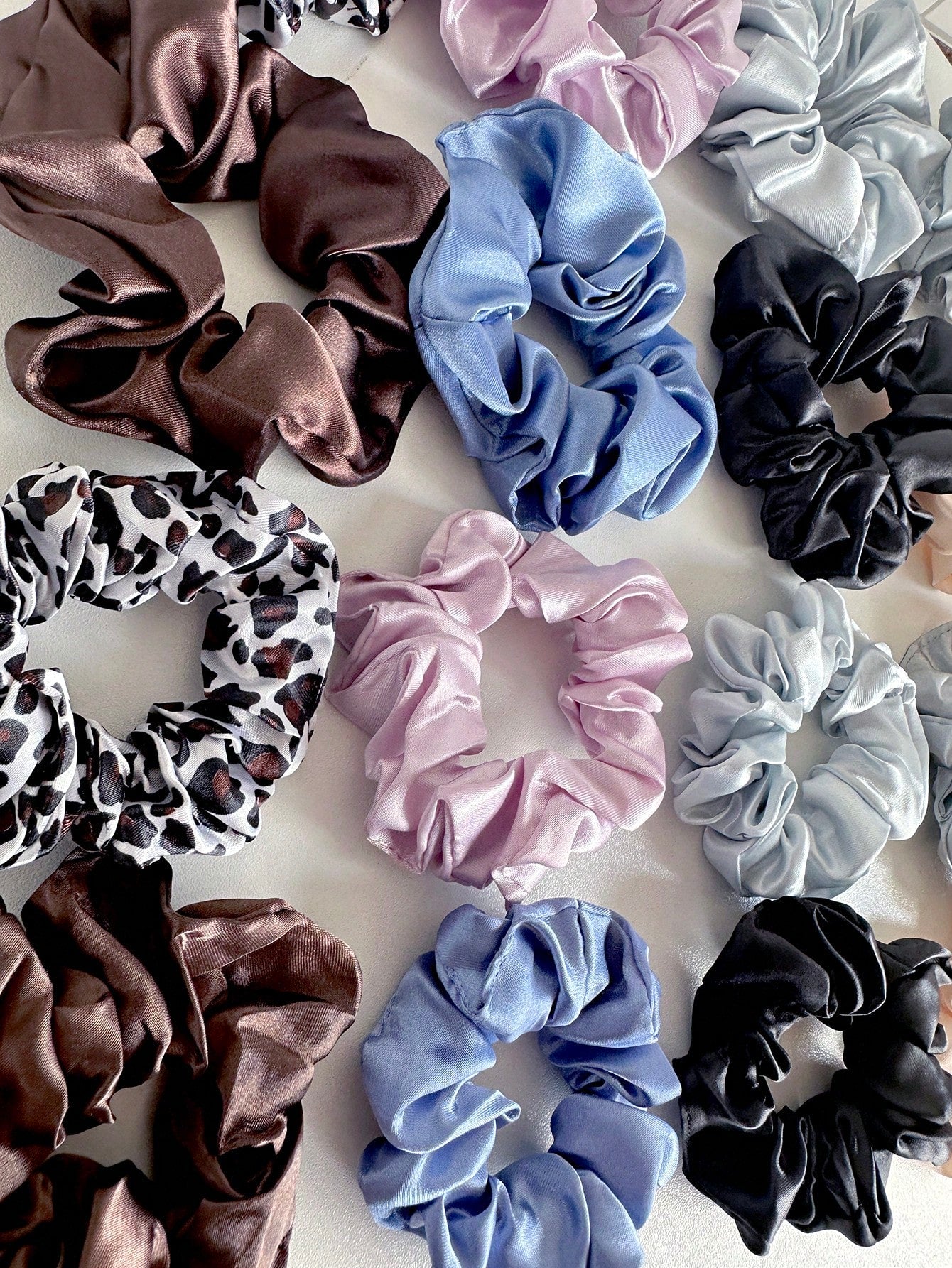 16 Élastiques Satin Doux pour Cheveux - Haute Élasticité