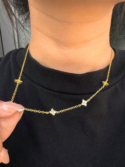 Collier pendentif quadrilobé zircone cubique